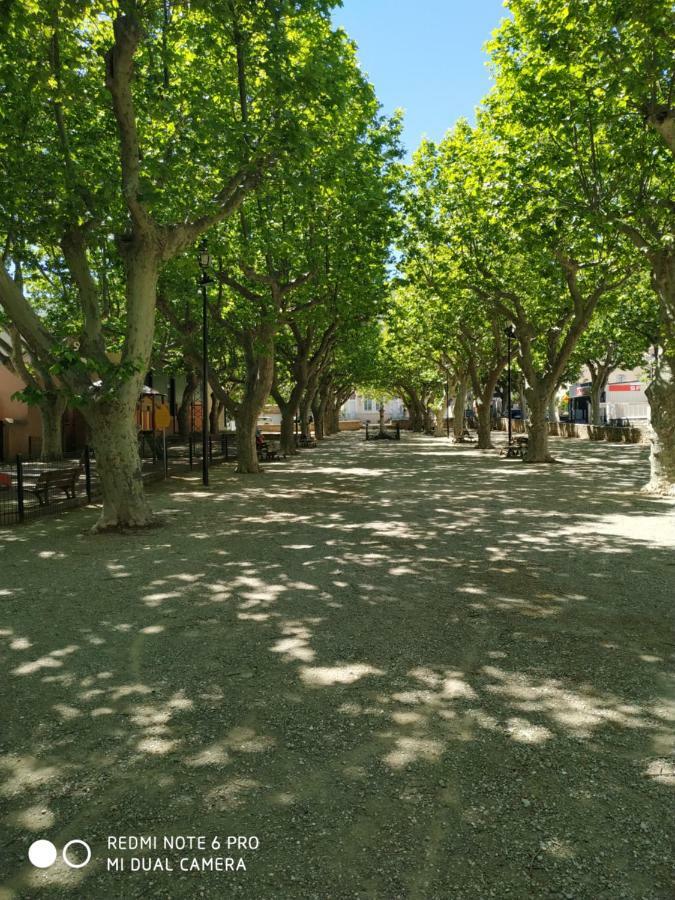 Les Du Relais D'aguilar Campsite